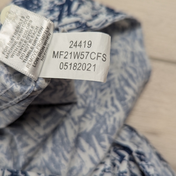 Peter‎ Millar Shirt Mens M Seaside Palm Print Short Sleeve Hawaiian Blue White - Picture 7 of 9